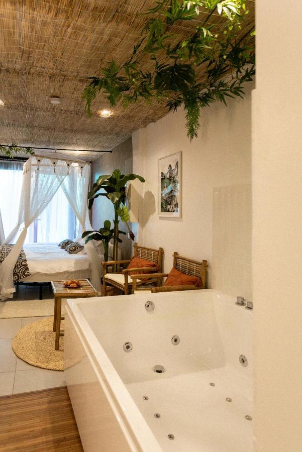 Bali Serenity Balneo Et Lit Rond Lagnieu المظهر الخارجي الصورة
